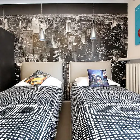 Smile Accomodation