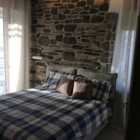 Affittacamere Smile Accomodation أَويستا